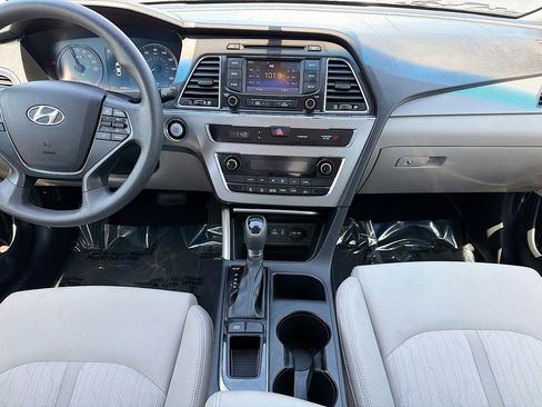 Used 2016 Hyundai Sonata SE image 18