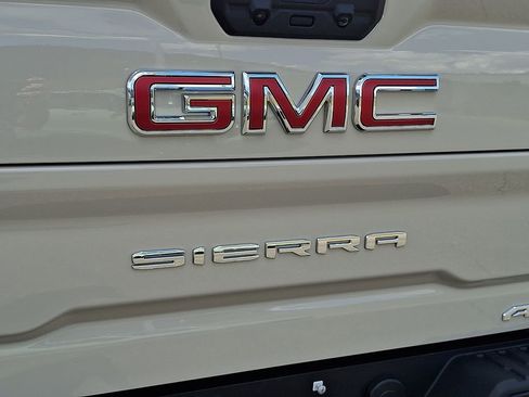 New 2026 GMC Sierra 2500 AT4X image 10