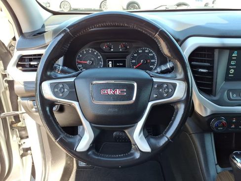 Used 2019 GMC Acadia SLE image 21