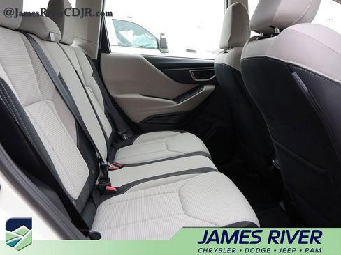 Used 2024 Subaru Forester image 12