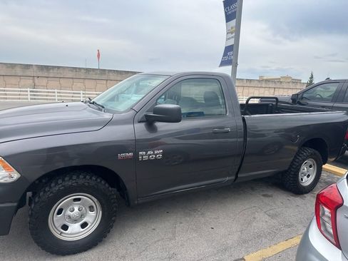 Used 2018 RAM 1500 Tradesman w/ Power & Remote Entry Group image 8