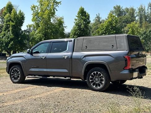 Used 2022 Toyota Tundra Limited AWD/4WD image 7