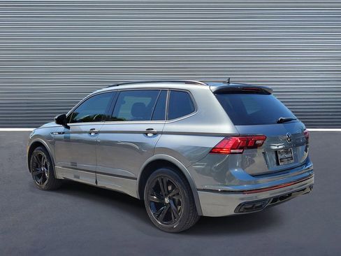 Used 2023 Volkswagen Tiguan SE R-Line FWD image 4