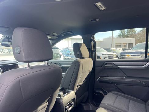 Certified 2025 GMC Acadia Elevation image 31