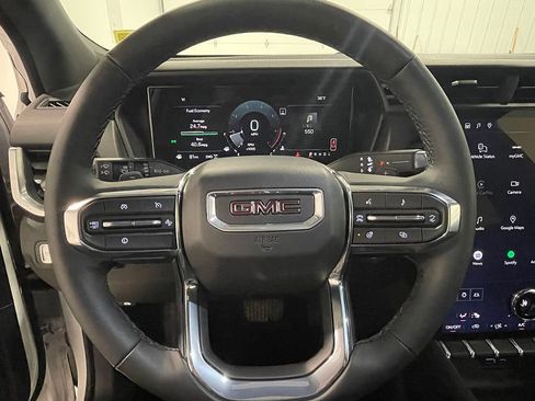 Used 2026 GMC Terrain Elevation image 34