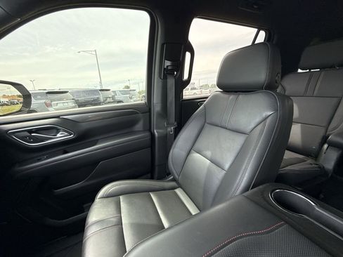 Used 2024 Chevrolet Tahoe RST w/ Luxury Package AWD/4WD image 33