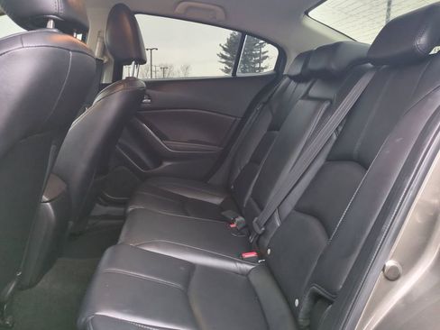 Used 2017 MAZDA MAZDA3 Touring image 13