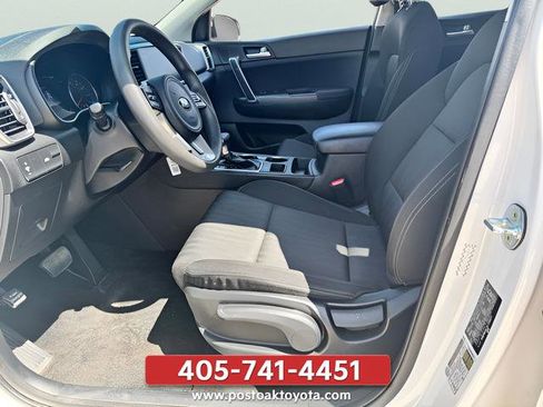 Used 2020 Kia Sportage LX FWD image 7