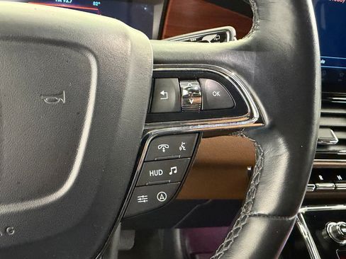 Used 2024 Lincoln Navigator Reserve image 28