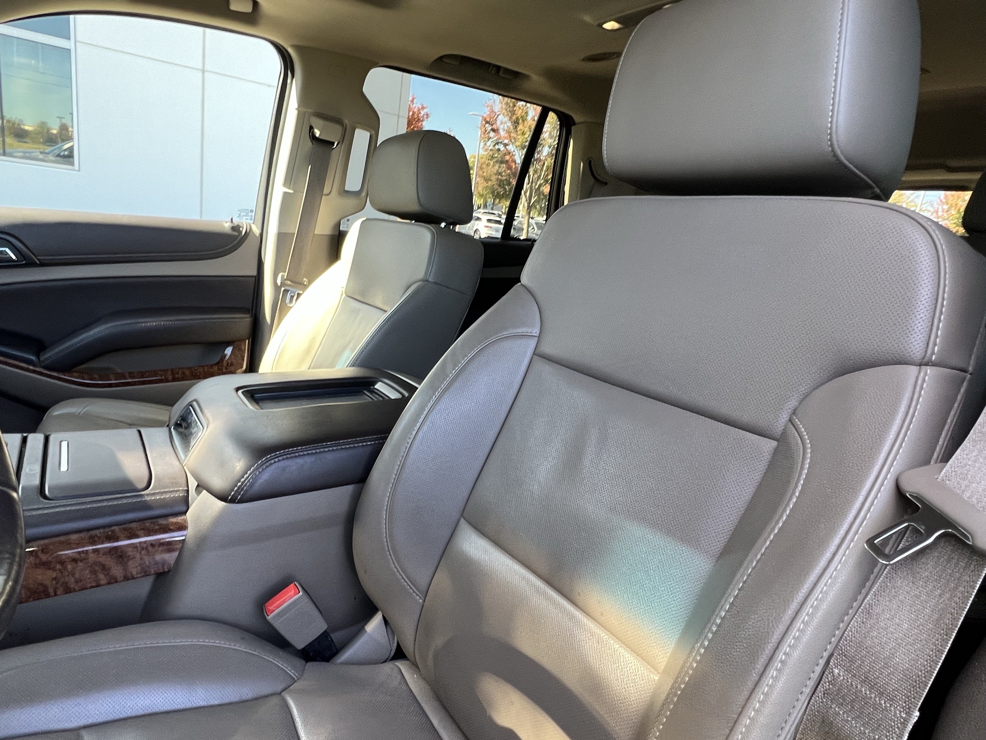 Used 2015 Chevrolet Tahoe LTZ AWD/4WD image 16