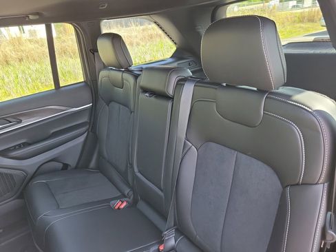 New 2026 Jeep Grand Cherokee Altitude RWD image 31