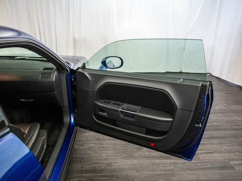 Used 2009 Dodge Challenger R/T image 17