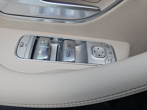 New 2026 Mercedes-Benz GLS 450 4MATIC image 30