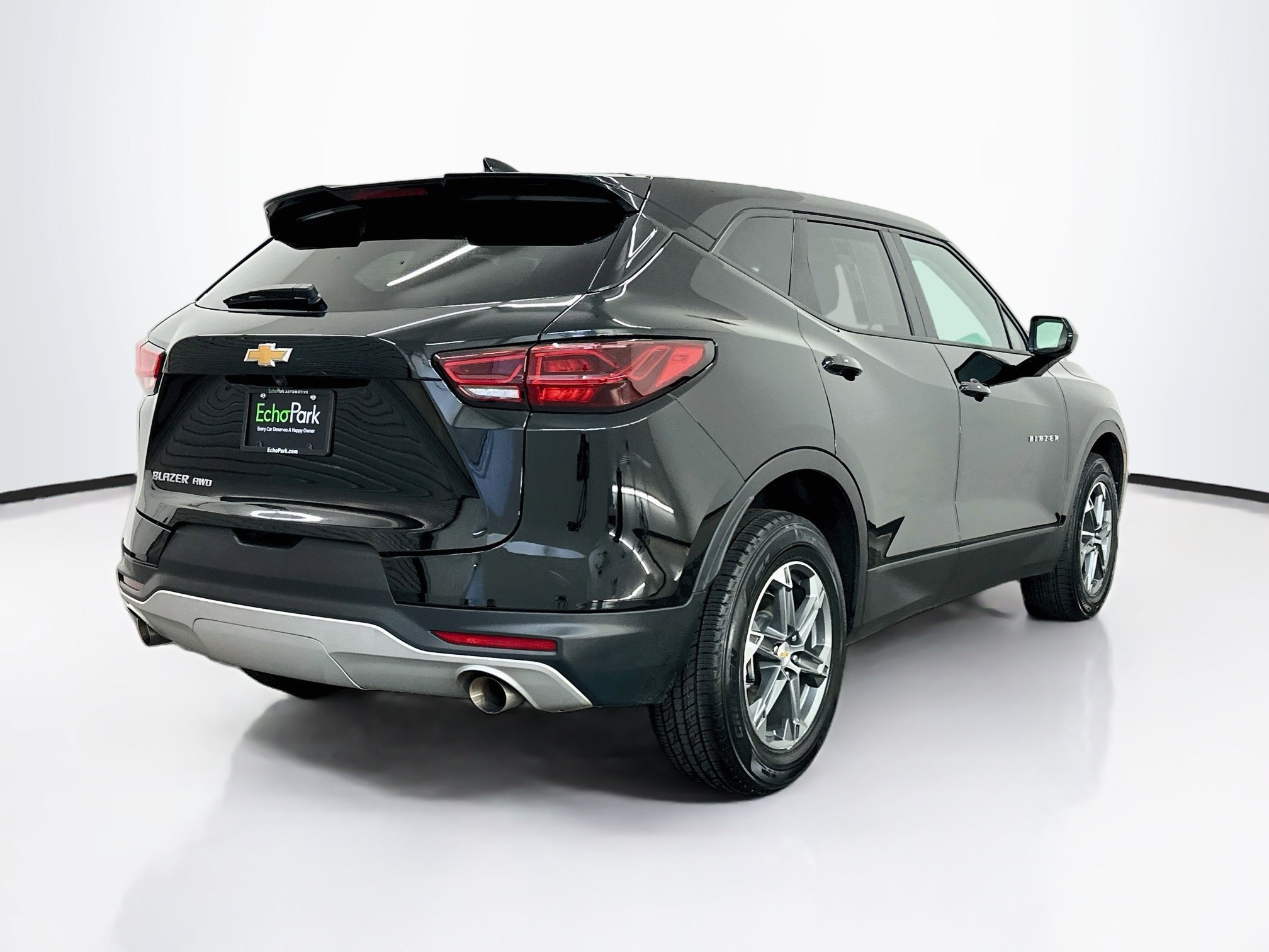 Used 2025 Chevrolet Blazer LT AWD/4WD image 9
