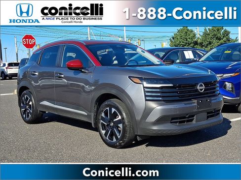 Used 2025 Nissan Kicks SV w/ SV Premium Package AWD/4WD image 1