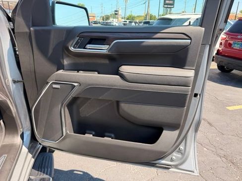 Used 2026 GMC Sierra 1500 SLT w/ SLT Premium Plus Package AWD/4WD image 13