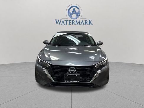 Used 2025 Nissan Sentra SV FWD image 9