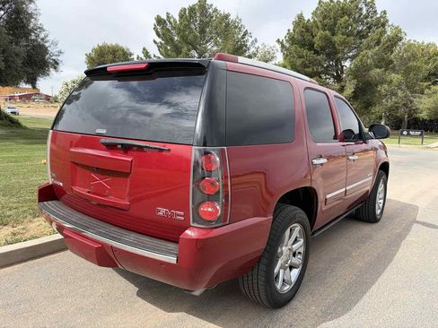 Used 2012 GMC Yukon Denali AWD/4WD image 6