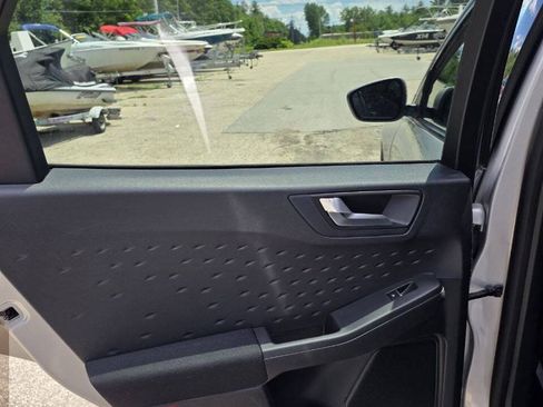 Used 2020 Ford Escape SE AWD/4WD image 14