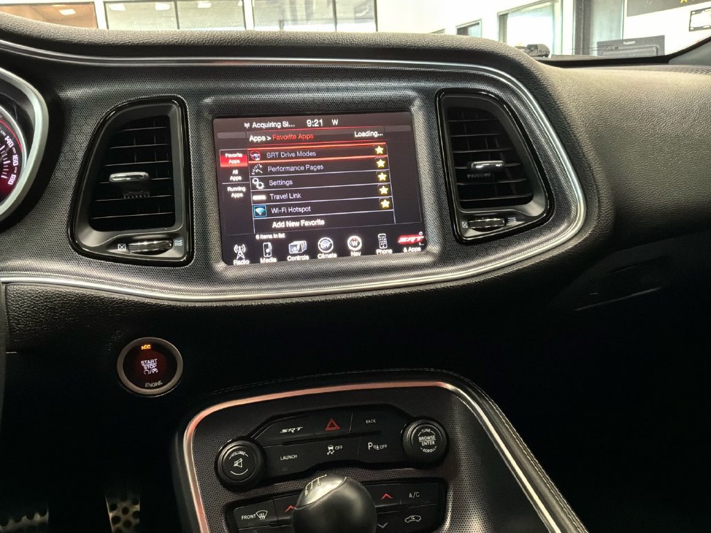 Used 2015 Dodge Challenger SRT RWD image 28