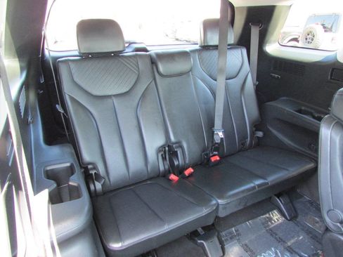 Used 2024 Hyundai Palisade SEL FWD image 36