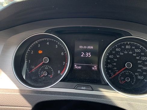 Used 2017 Volkswagen Golf Wolfsburg Edition image 23