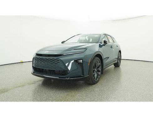 New 2025 Toyota Crown Signia image 50