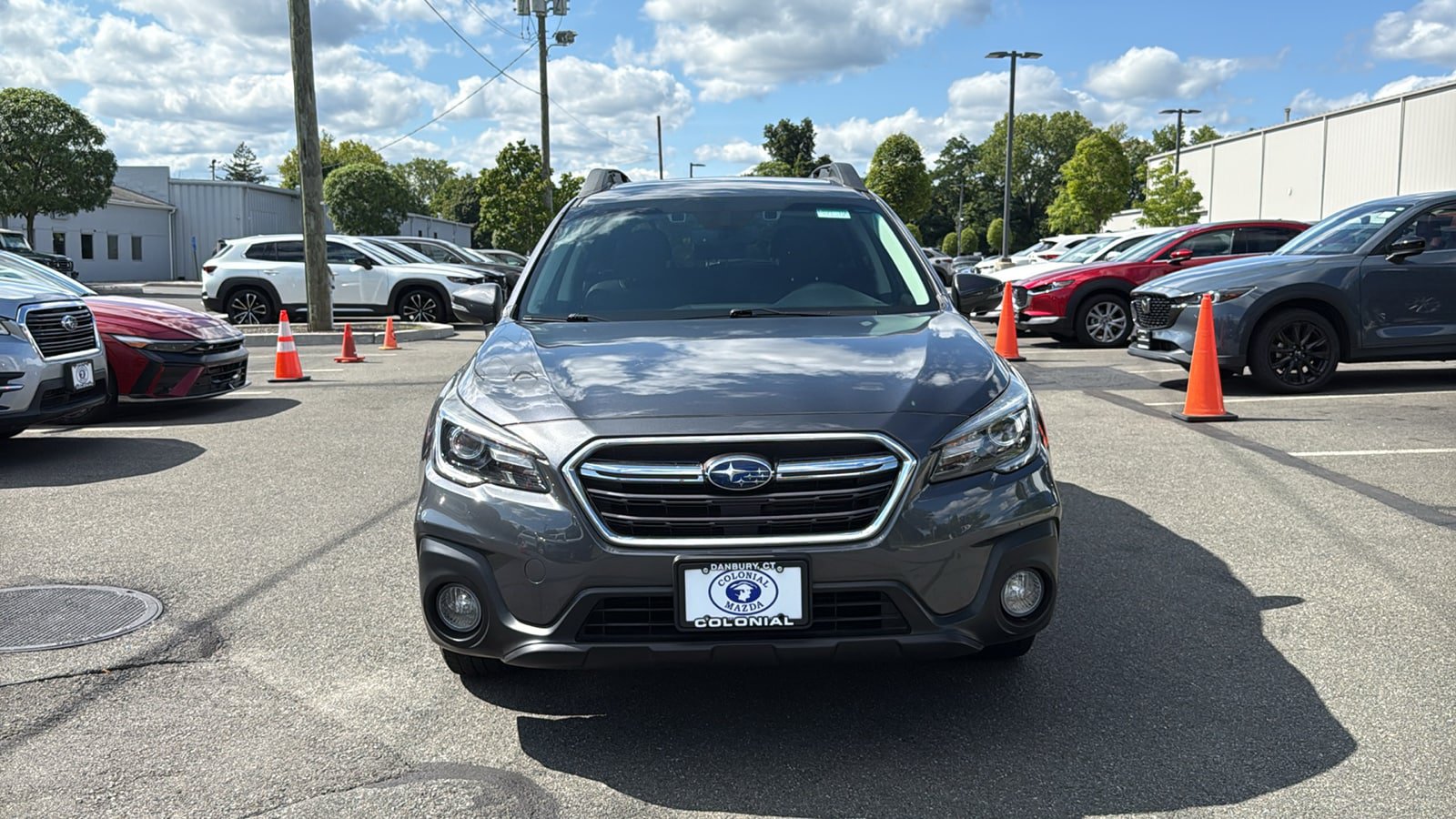 Used 2019 Subaru Outback 2.5i Limited AWD/4WD image 2