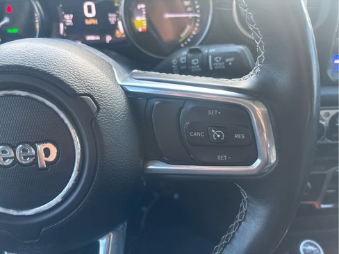 Used 2023 Jeep Wrangler Unlimited Sahara w/ Cold Weather Group AWD/4WD image 13