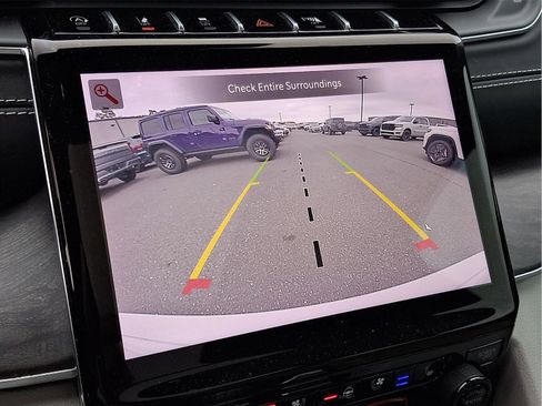 Used 2023 Jeep Grand Cherokee Overland w/ Luxury Tech Group IV AWD/4WD image 38