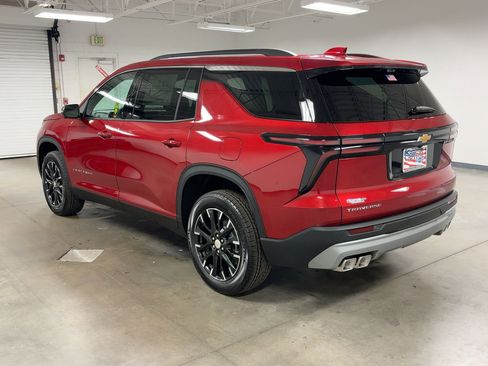 New 2026 Chevrolet Traverse LT w/ Sun and Wheel Package image 3