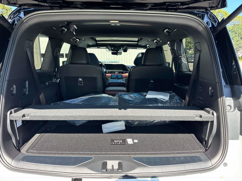 New 2027 INFINITI QX80 Autograph w/ Premium Cargo Package AWD/4WD image 4