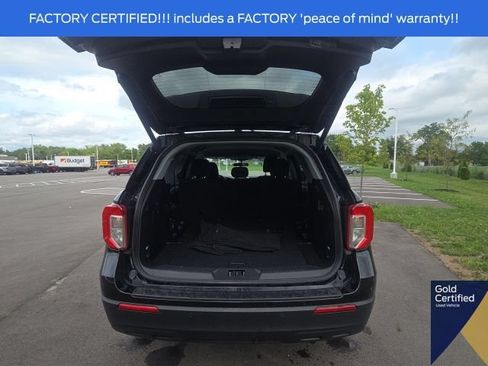 Used 2024 Ford Explorer XLT AWD/4WD image 12