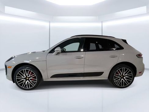 Certified 2023 Porsche Macan S AWD/4WD image 4