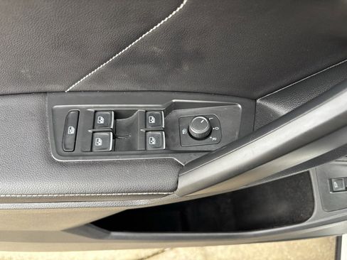 Used 2024 Volkswagen Tiguan SE R-Line image 20