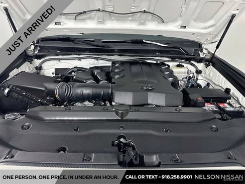 Used 2010 Toyota 4Runner SR5 RWD image 26