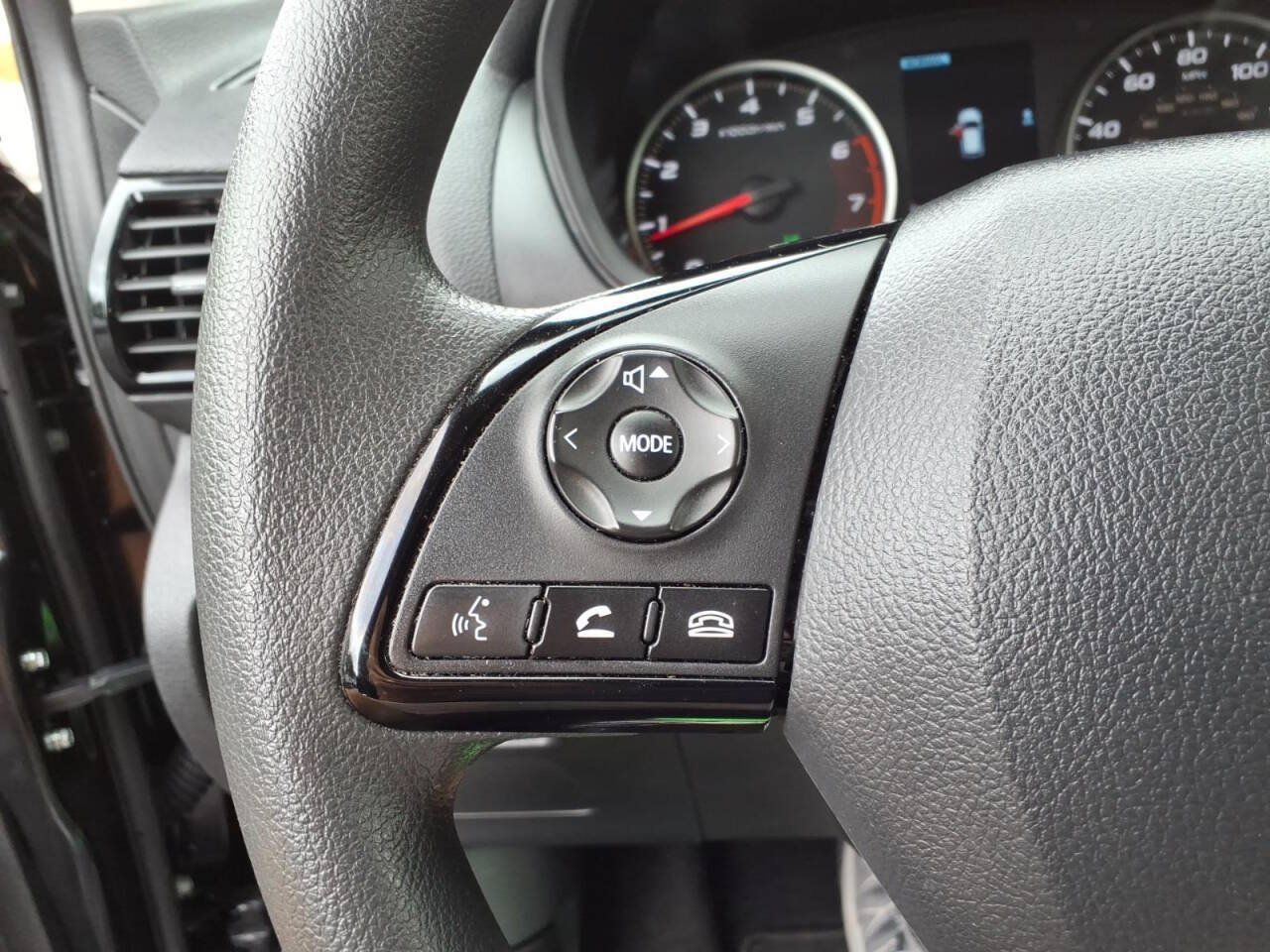 Used 2024 Mitsubishi Eclipse Cross LE AWD/4WD image 24
