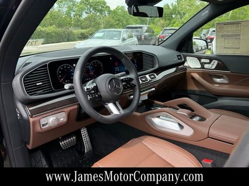 New 2026 Mercedes-Benz GLS 450 4MATIC image 11