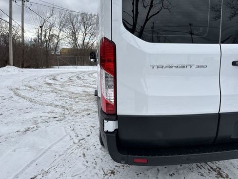 Used 2022 Ford Transit 350 XLT image 29