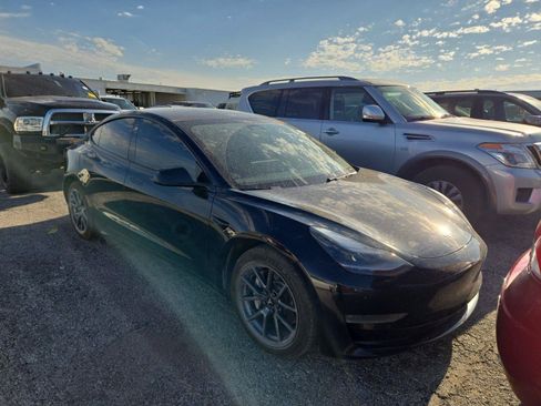 Used 2021 Tesla Model 3 Long Range AWD/4WD image 2
