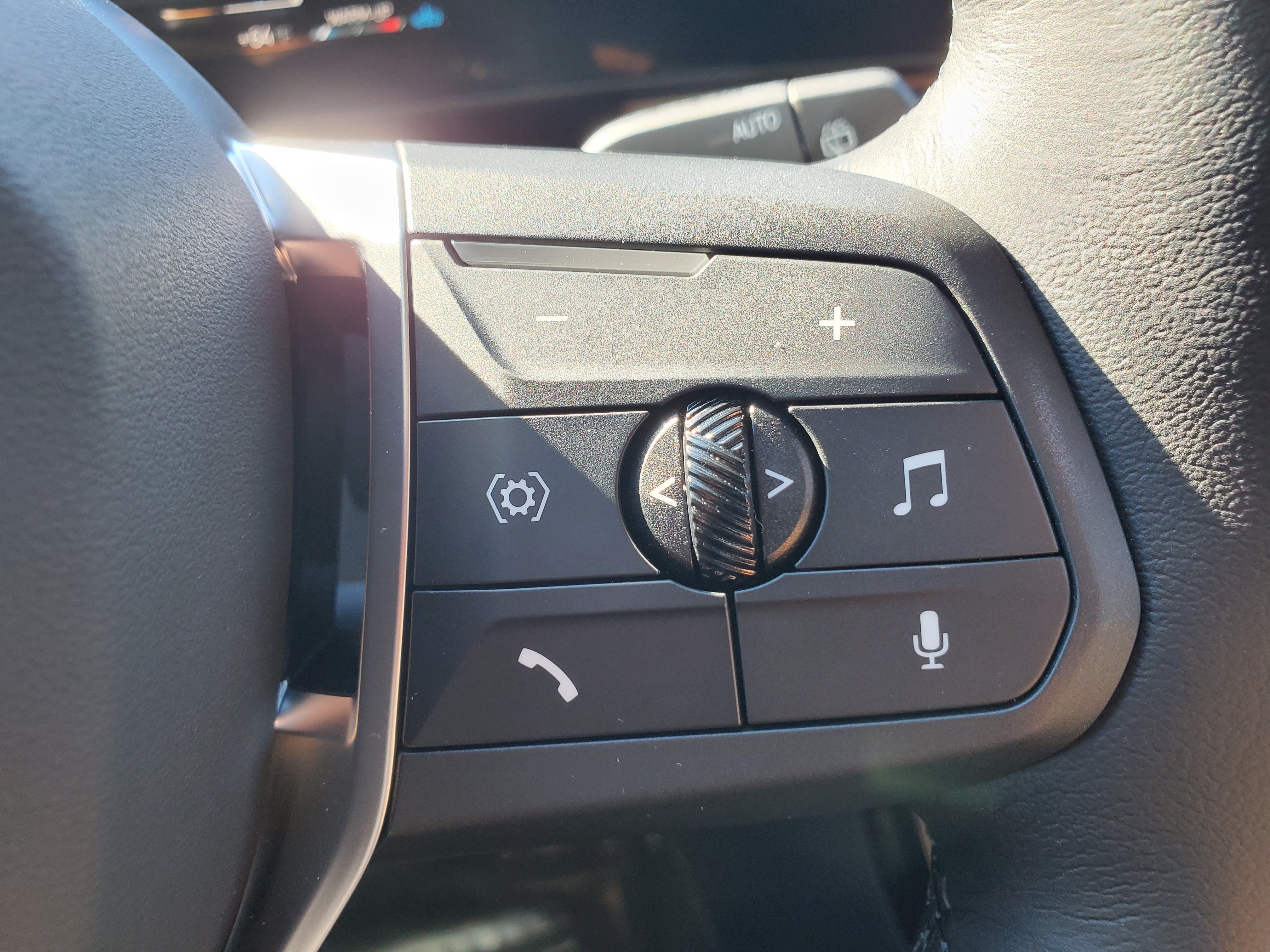 New 2027 BMW X1 xDrive28i AWD/4WD image 14