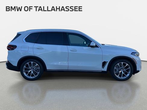 New 2026 BMW X5 xDrive50e w/ Premium Package AWD/4WD image 6