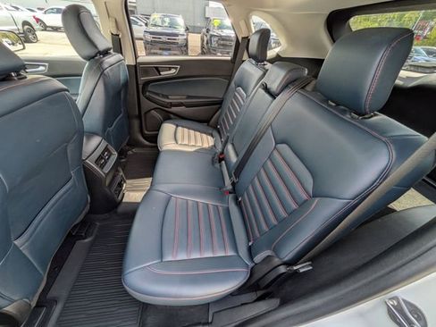 Used 2023 Ford Edge SEL w/ Sport Appearance Package AWD/4WD image 16