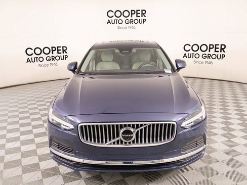 Used 2024 Volvo S90 T8 Ultimate w/ Lounge Package image 9