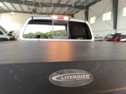 Used 2017 Nissan Frontier SV w/ SV Value Truck Package AWD/4WD image 14