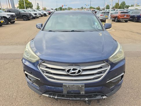 Used 2017 Hyundai Santa Fe Sport image 2
