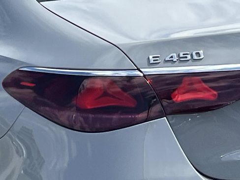 Certified 2025 Mercedes-Benz E 450 4MATIC Sedan image 9