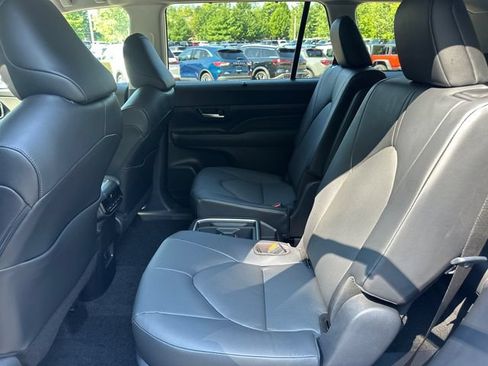 Used 2026 Toyota Grand Highlander AWD image 21