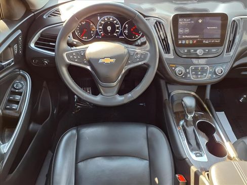 Used 2024 Chevrolet Malibu LT image 9