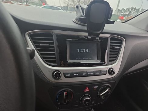 Used 2020 Hyundai Accent SE image 17